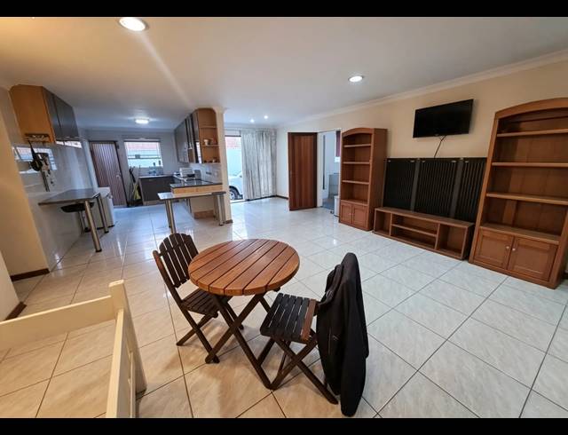 3 BEDROOM TOWNHOUSE FOR SALE IN VANDERBIJLPARK SE 3